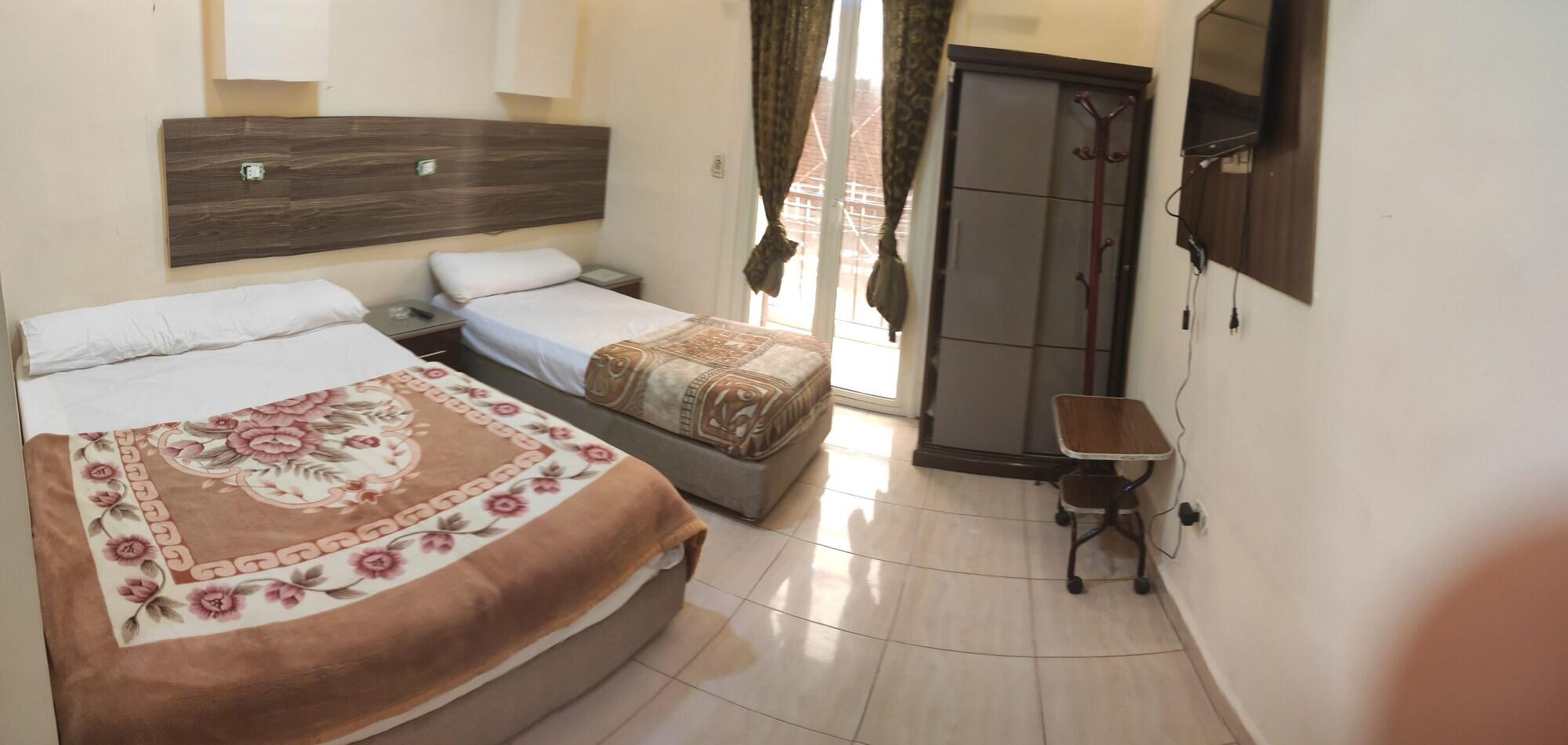 The Hotel Emerald Кайро Екстериор снимка