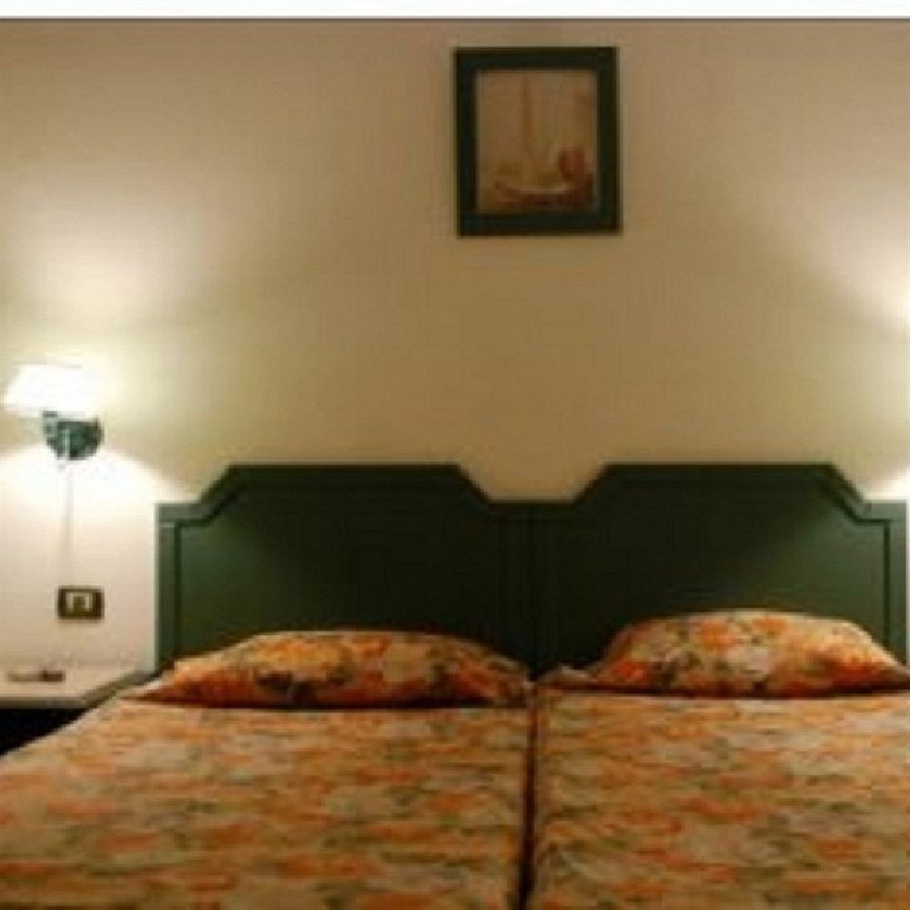 The Hotel Emerald Кайро Екстериор снимка