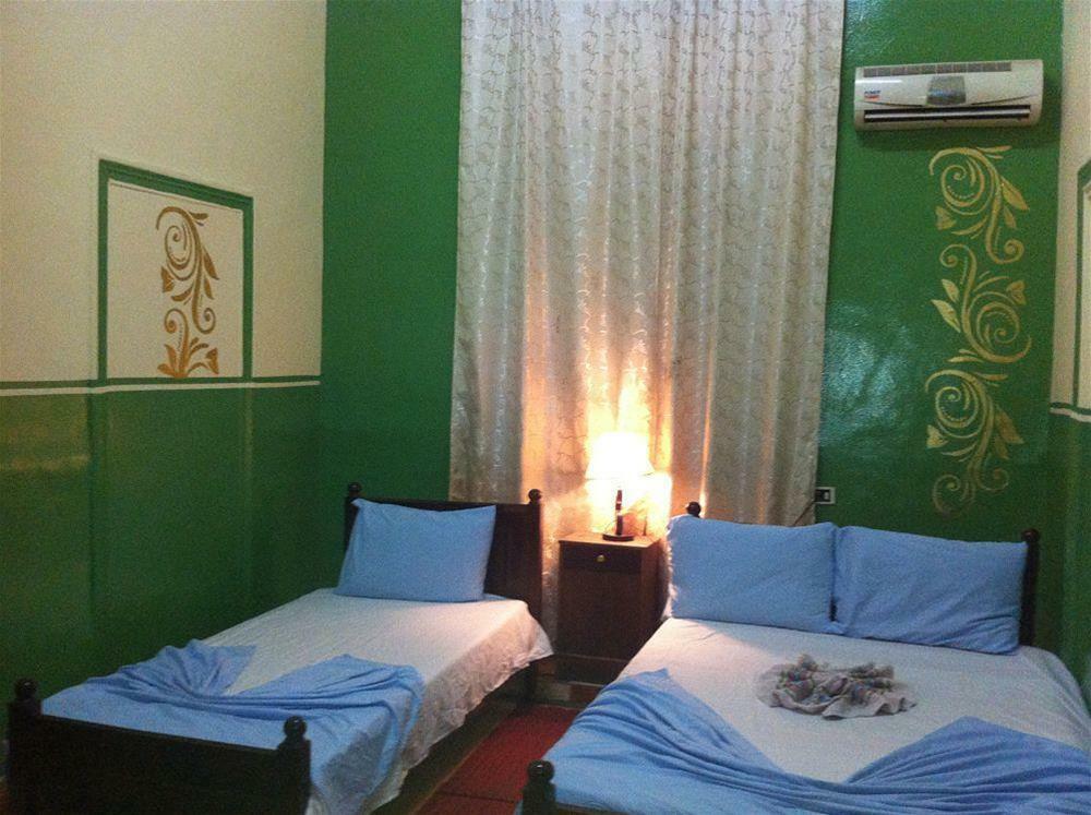 The Hotel Emerald Кайро Екстериор снимка